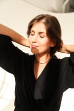 Juodų deimantų vėrinys – Paveikslėlis 3