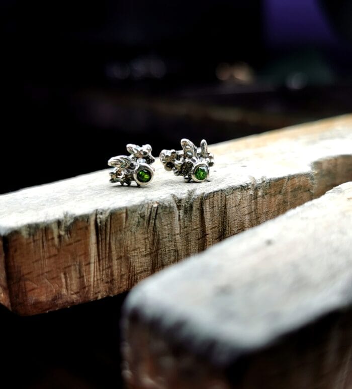 Nedideli tsavoritų auskarai – Paveikslėlis 2