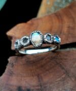 Mėnulio akmenų žiedas – Paveikslėlis 2